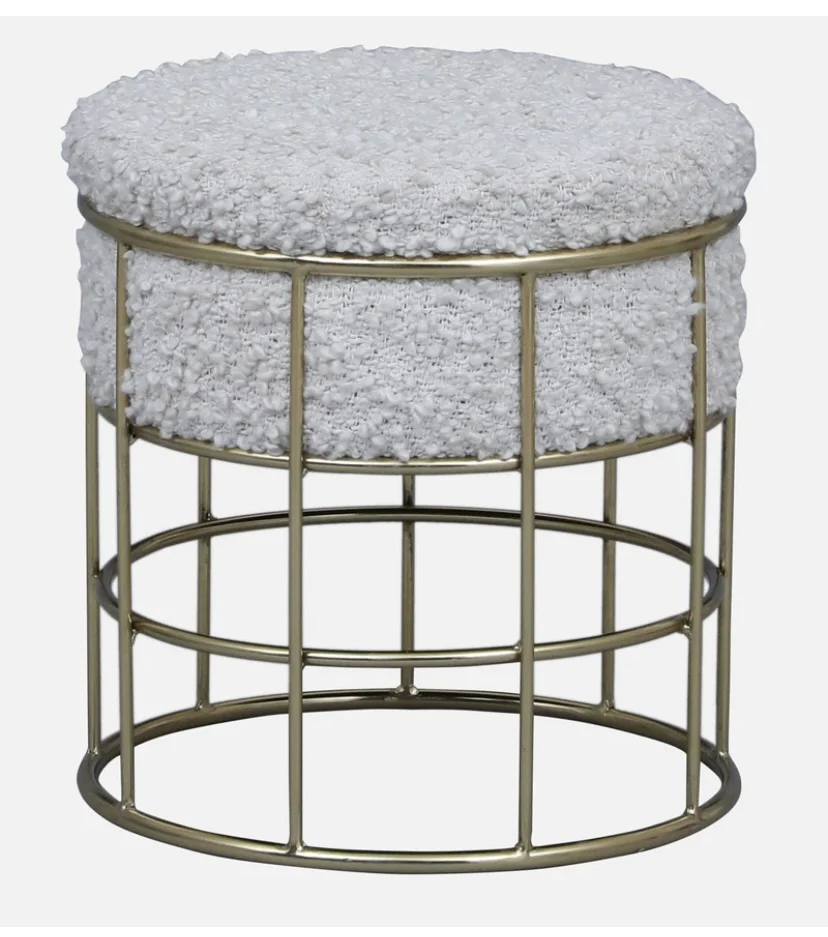 Металлический пуф в золотой отделке