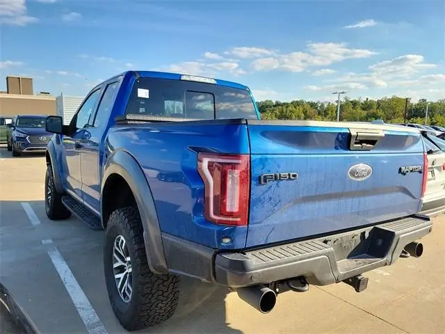 Б/у 2018 Ford F-150 серии Raptor FWD 10-скоростной турбо Lightning синий