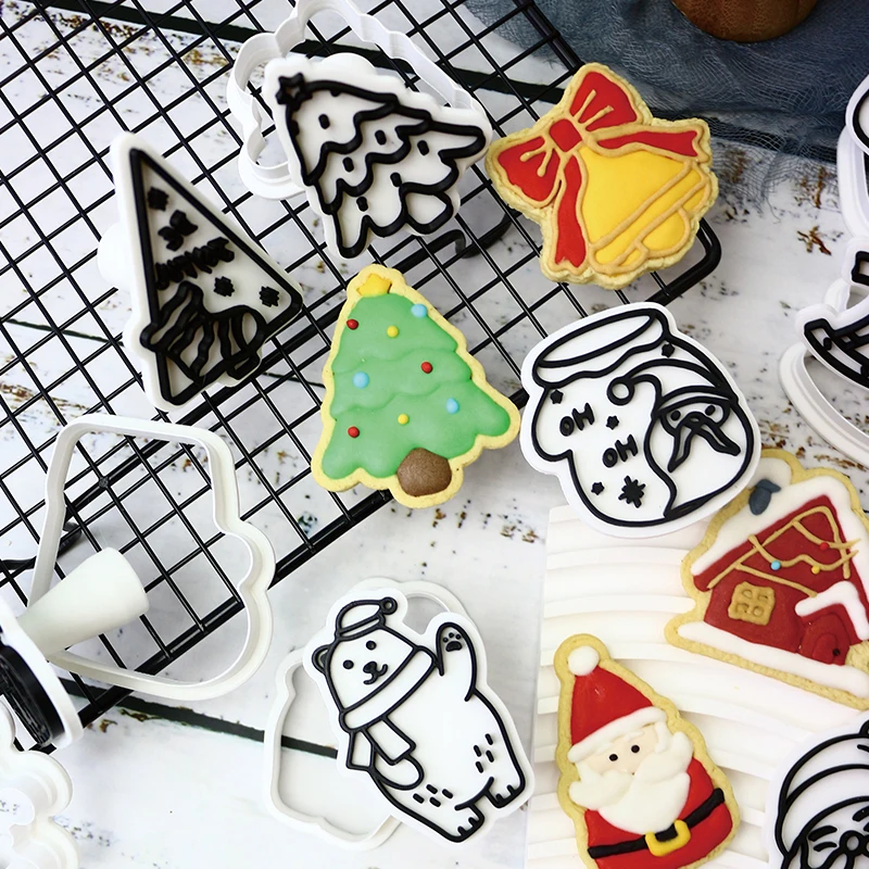 40Pcs/Set 8pcs/set Christmas Cookie Mold Cartoon Santa Snowman Fondant Baking Three-dimensional Cookie Mold Christmas Decorating