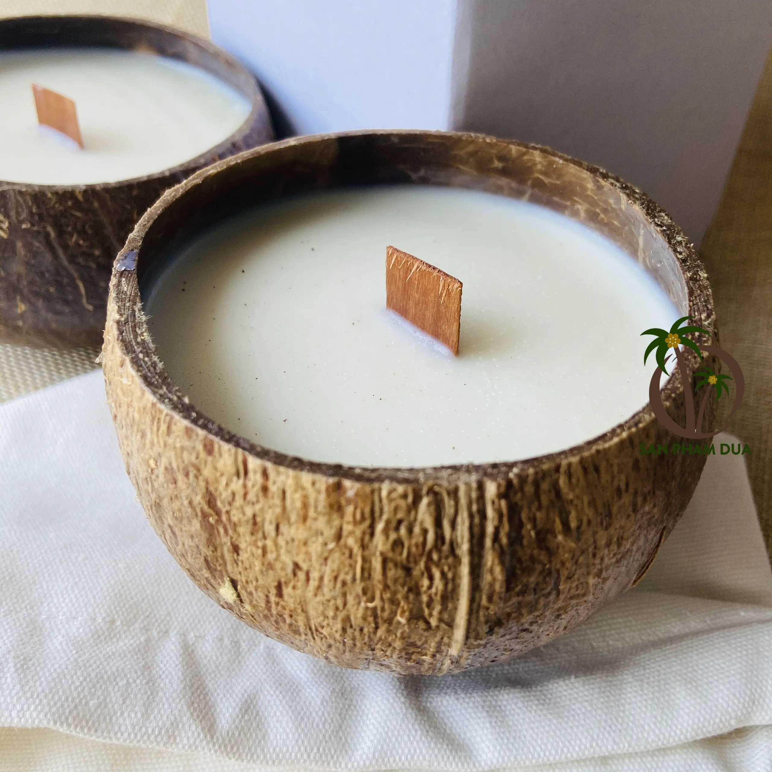 LUXURY COCONUT SOY WAX ECO FRIENDLY COCONUT CANDLE FOR GIFT WEDDING DECOR SCENT CANDLE BOWL