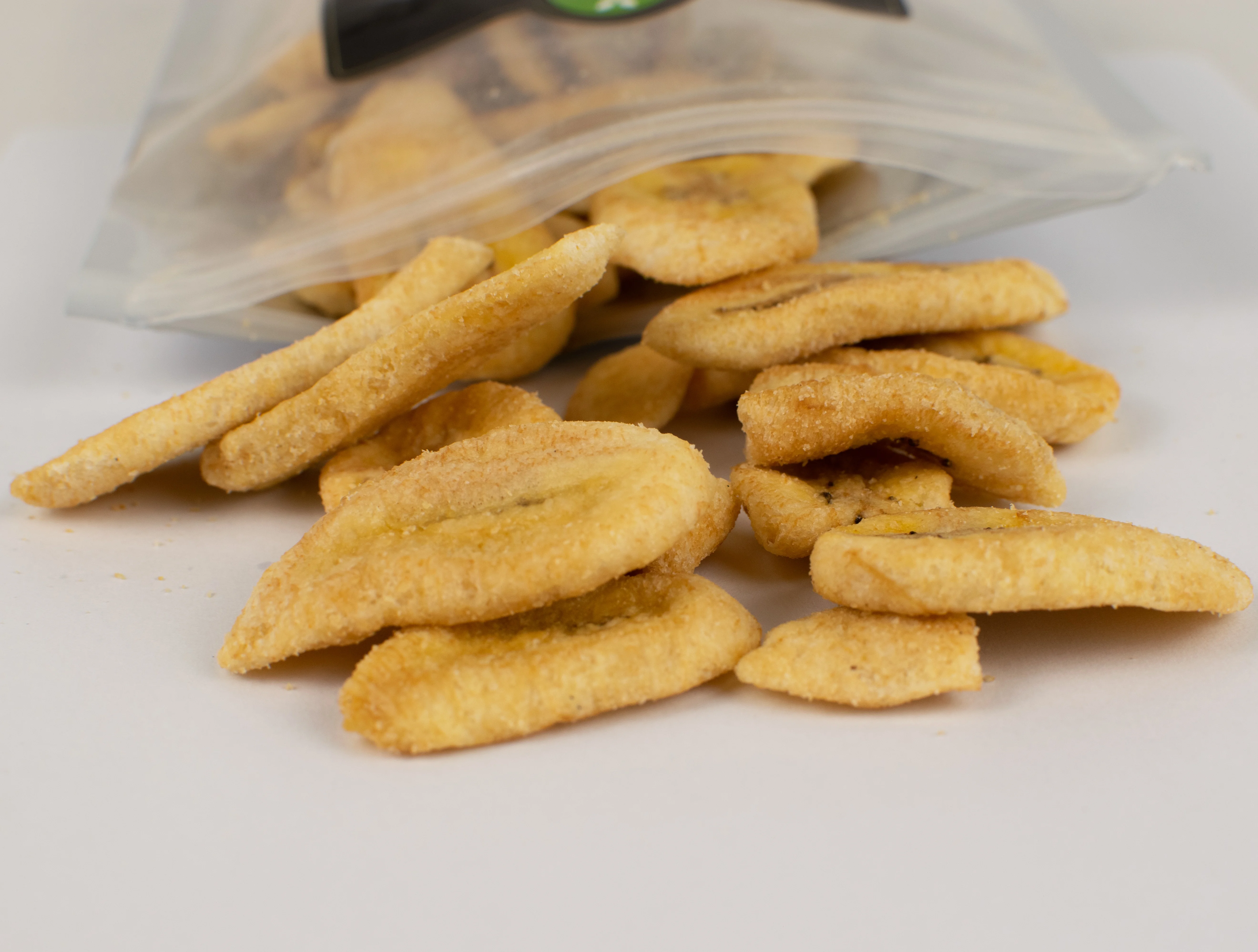 Natural sweets non-sugar delicious food banana chips from Vietnam