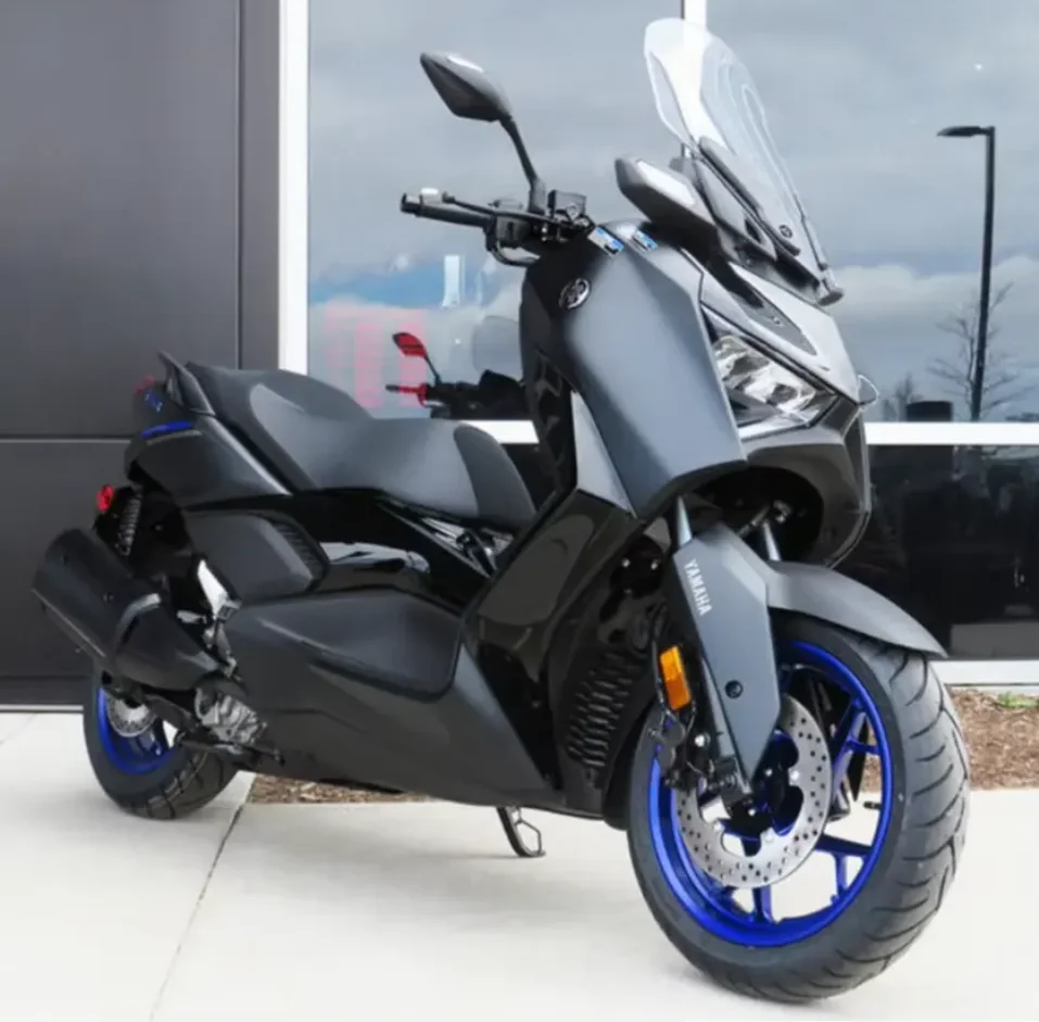 2023-2025 подержанные мотоциклы Yamahaa X-max 300cc тщательно проверены и готовы к отправке