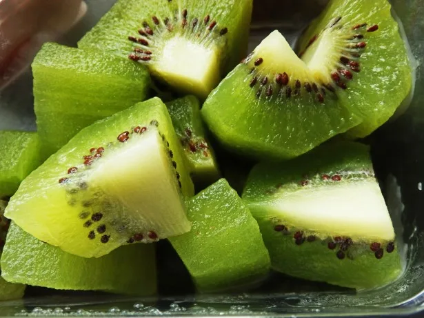Органический Стандартный зеленый киви вкусные свежие фрукты 90%