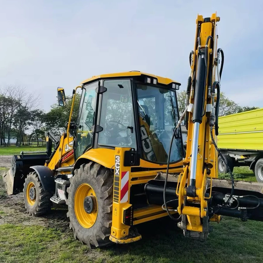 Very Clean Fairly Used JCB 4CX Backhoe Loader ractors Agricultural Machinery 95hp 4x4WD farm equipment