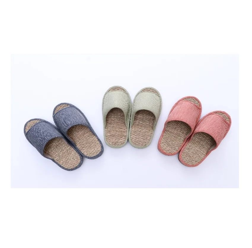 Japanese High Quality Warm Slippers for Children Unique Top Selling Winter Product with Flat Feature for Hotel Use