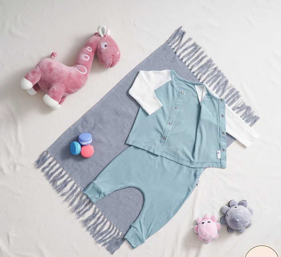 Wholesale Price Boys clothing sets easy-moving seamless side long sleeve top & high-waistband pants  95% cotton Newborn Set