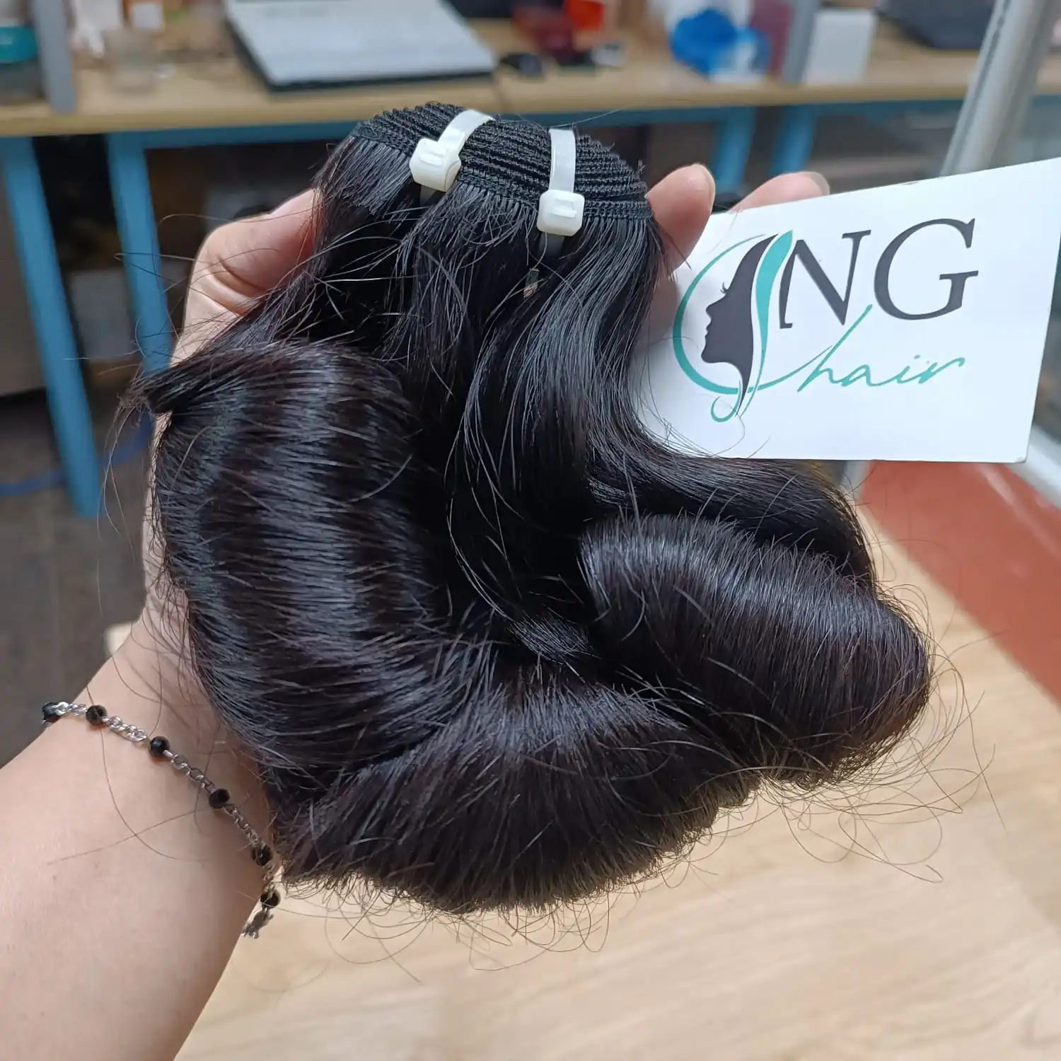 Bouncy Curly Weft Double Drawn 100% Vietnamese Human Hair No Shedding No Tangle No Chemicals Made In Vietnam