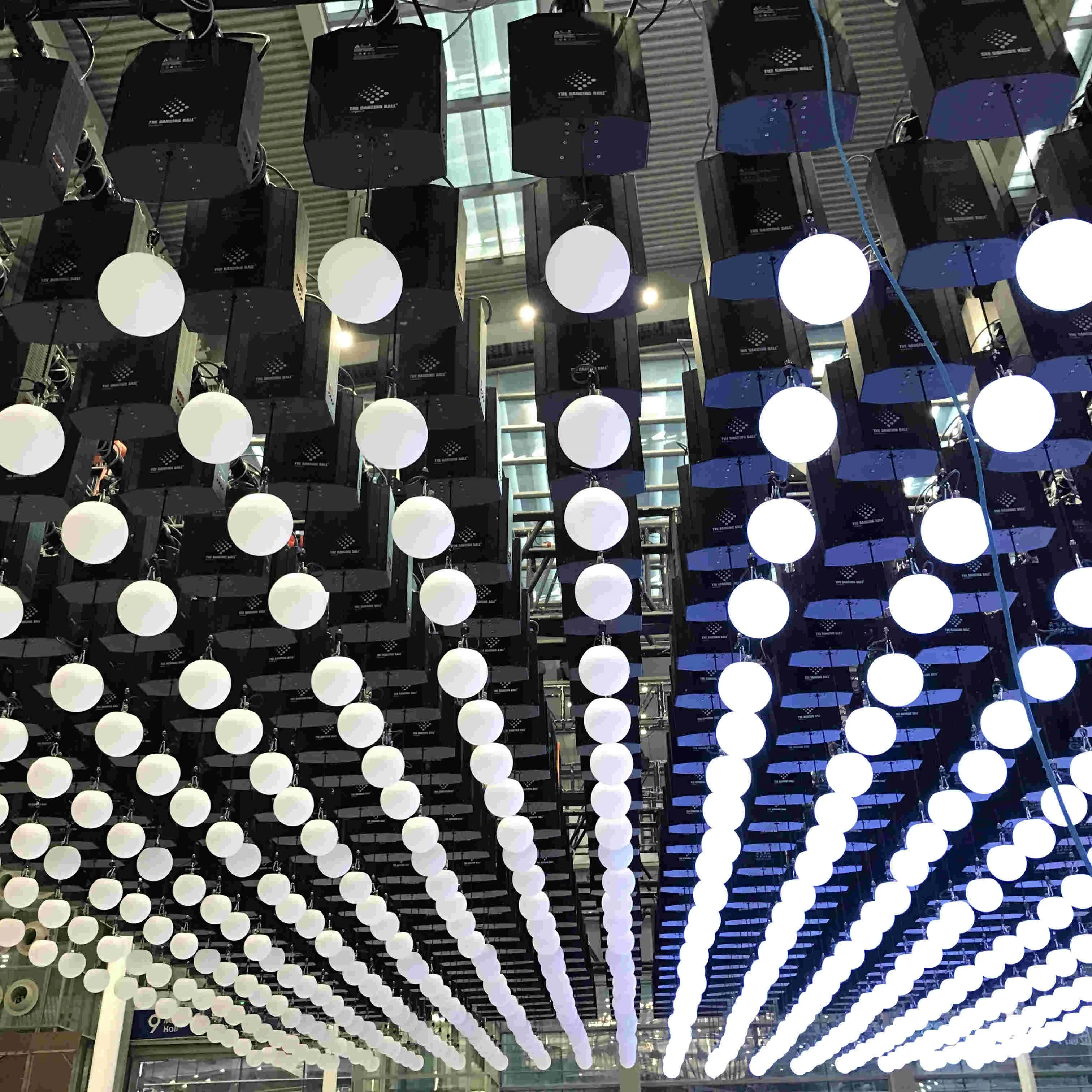 Kinetic Winch System Club Lights Dmx Console Kinetic System Rgb Tube Pixel Tube Pixel Dmx Tube Lights