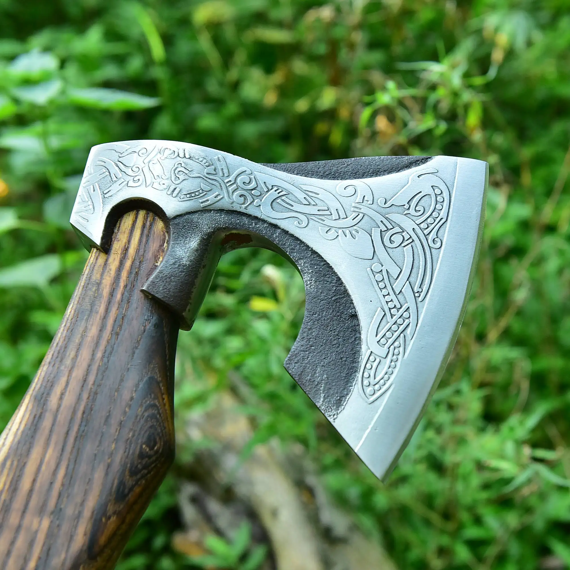 High Quality Carbon  Steel blade wood Handle Hatchet Axe Outdoor Hand Forged Camping  Axe With Protected Cover