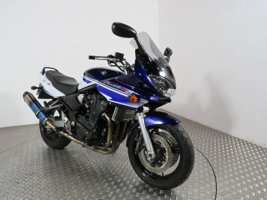 Оптовая продажа Suzuki Bandit 1200 SZ K5-купить онлайн 24 часа в сутки 1157cc Подержанный спортивный велосипед для продажи