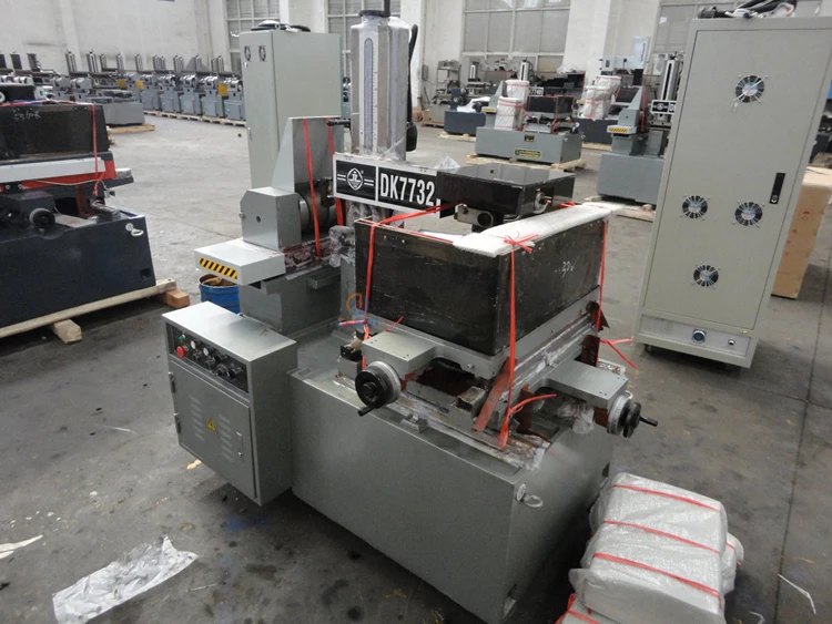 DK7732 cutting cnc wire cut edm machine low price