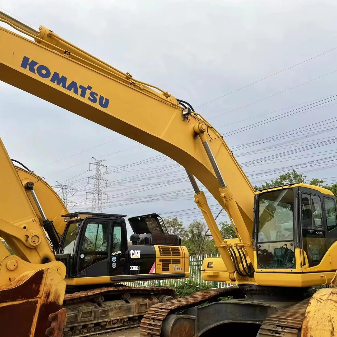 used KOMATSU450  in good condition with construction parts