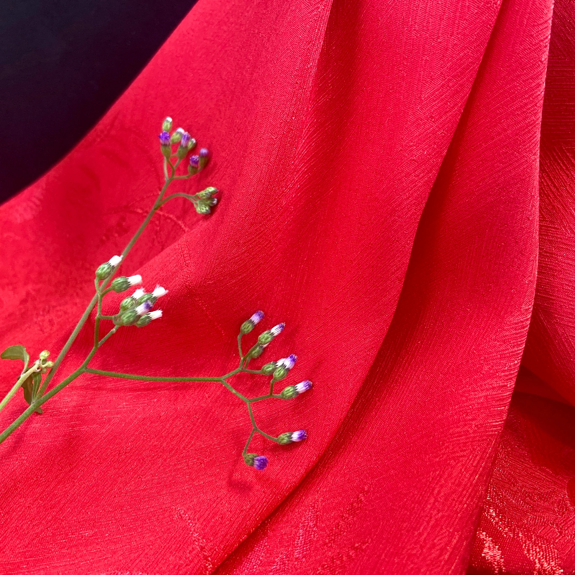 Высококачественная жаккардовая Полиэстеровая ткань полиэстер вискоза M985C для платья блузки для особых случаев из Вьетнама оптовая цена