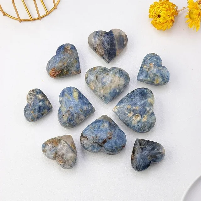 Wholesale High Quality Blue Kynite Heart Gemstone Healing Crystal Heart Stone Grounding Feng Shui Love Tree Ball Hearts