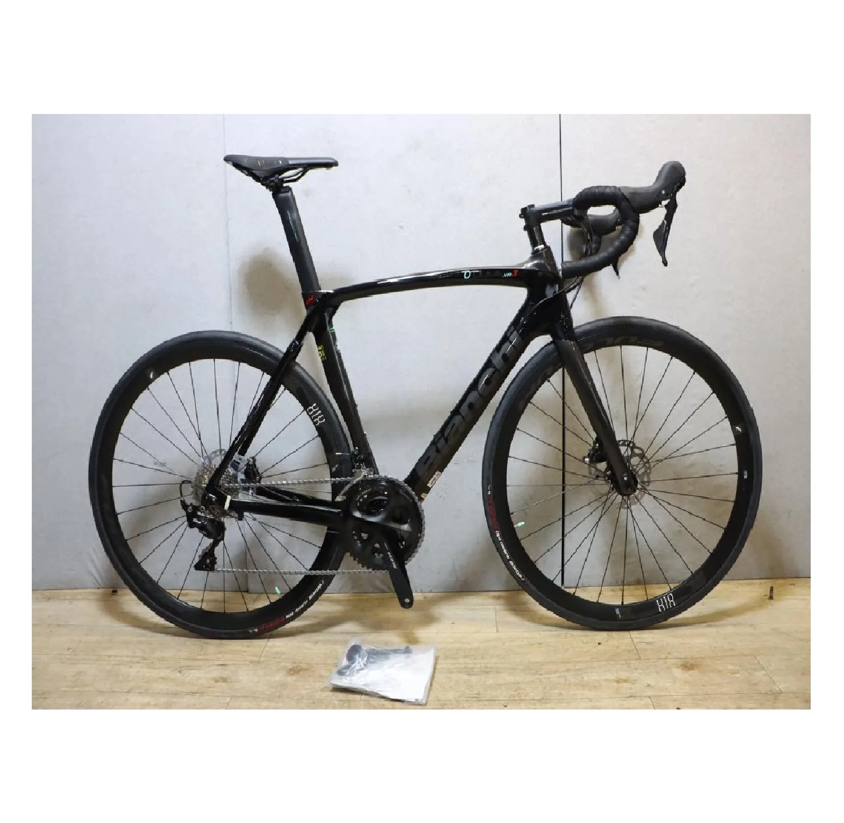 Bicycles Road Bike Racing High Quality Selling Full Japanese Carbon Frame For Girls