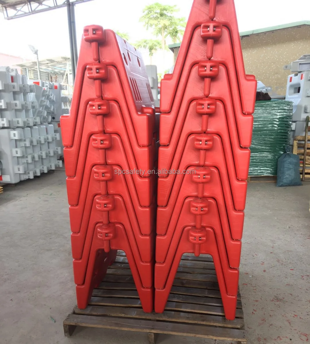 Vehicle control road construction parking divide water filled Jersey barricade Stackable plastic Traffic Safety Barriers