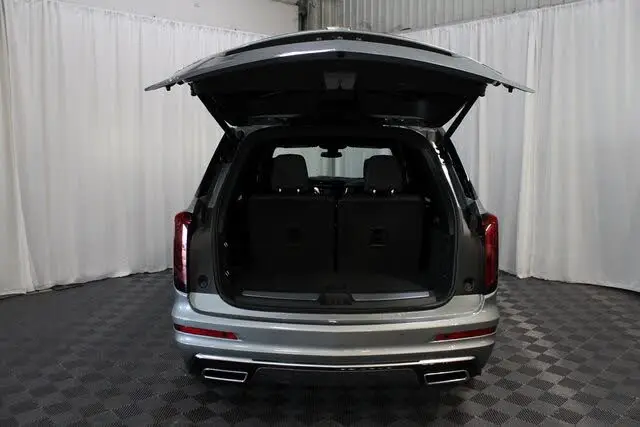 Б/у 2024 C-a-d-i-l-a-c XT6 премиум класса люкс AWD