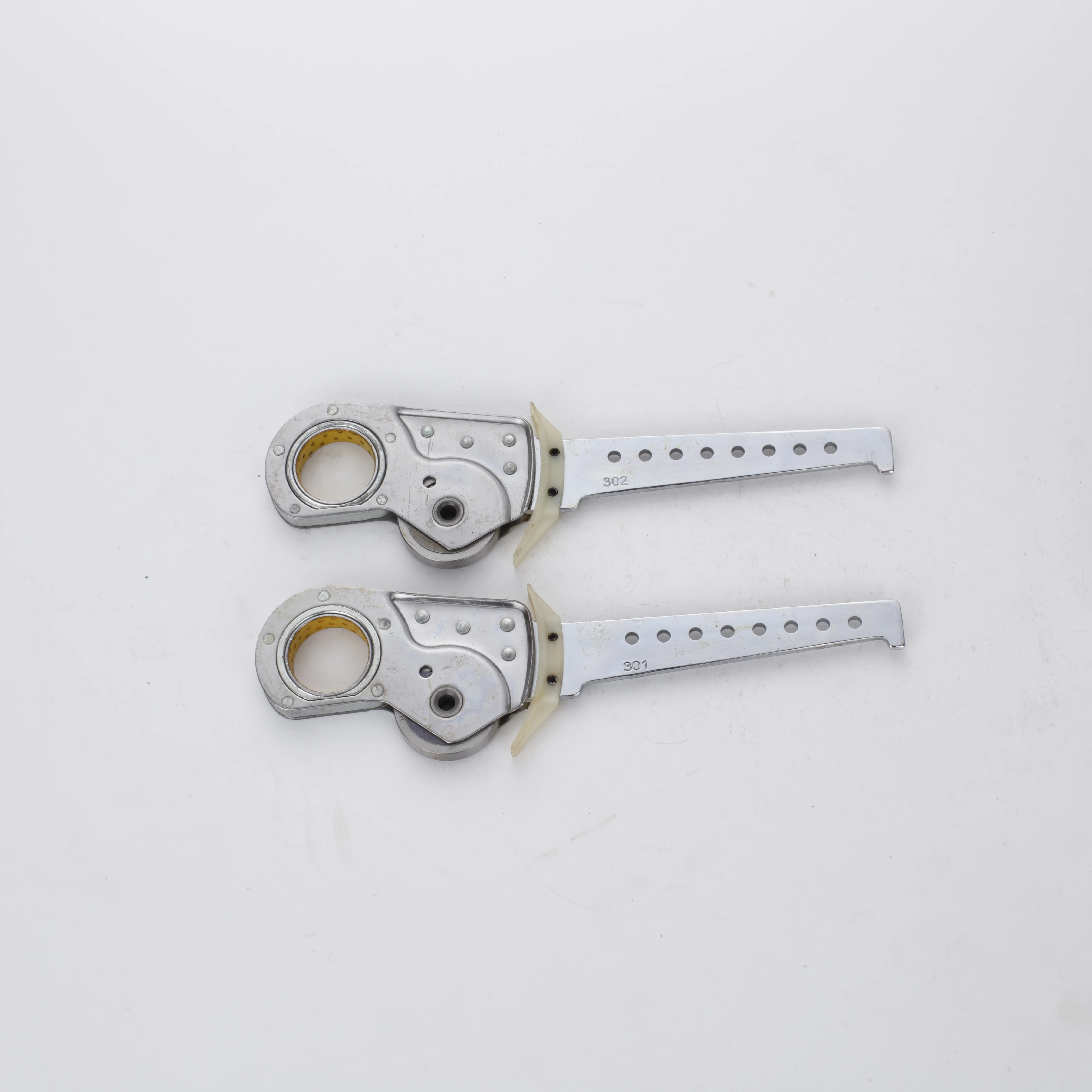 Factory direct sales of high quality Guangye zipper machine 8-hole closing knife Textile machinery spare parts
