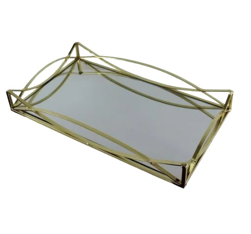 Glossy Antique Finished Serving Trays Used for Serving Delicious Food at Home and Hotel Manufacture by India