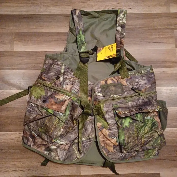 Камуфляжный охотничий жилет RealTree с карманами