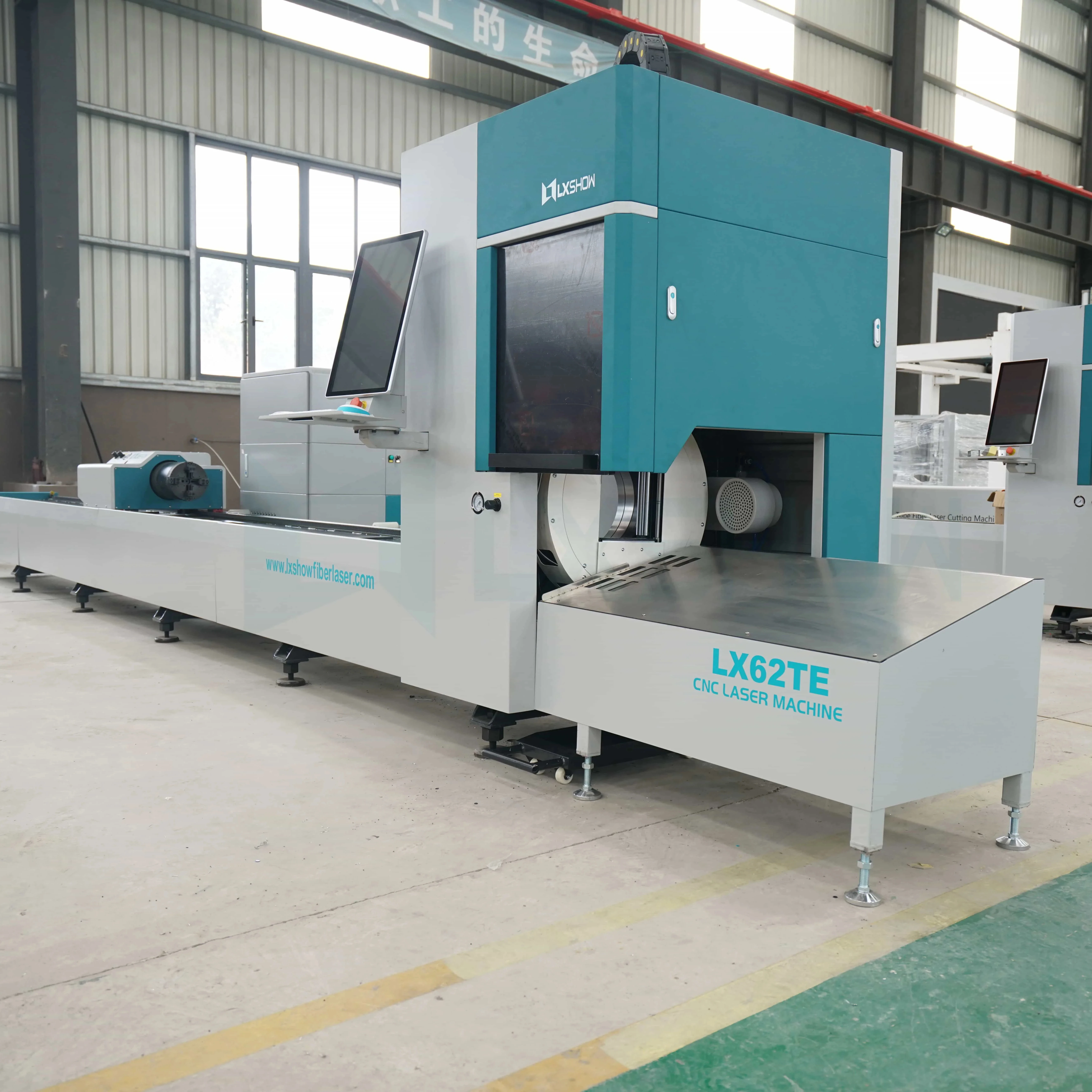 Lxlaser Short Tail Material 3 Chucks Laser Metal Square Pipe Tube Cutting Machine With Bevel Cutting Head