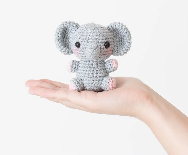 ECO-friendly Crochet Small Elephant Toy Knit Bunny Crochet Toy Handmade Wholesale Baby Toys Crochet made in Vietnam