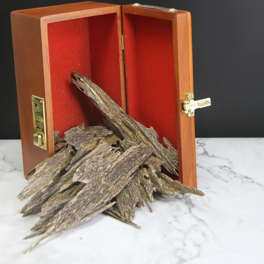 Wholesale Price 100% Natural Vietnamese Agarwood Chips For Mubarak Burner Oud Incense Available Use For Bakhoor