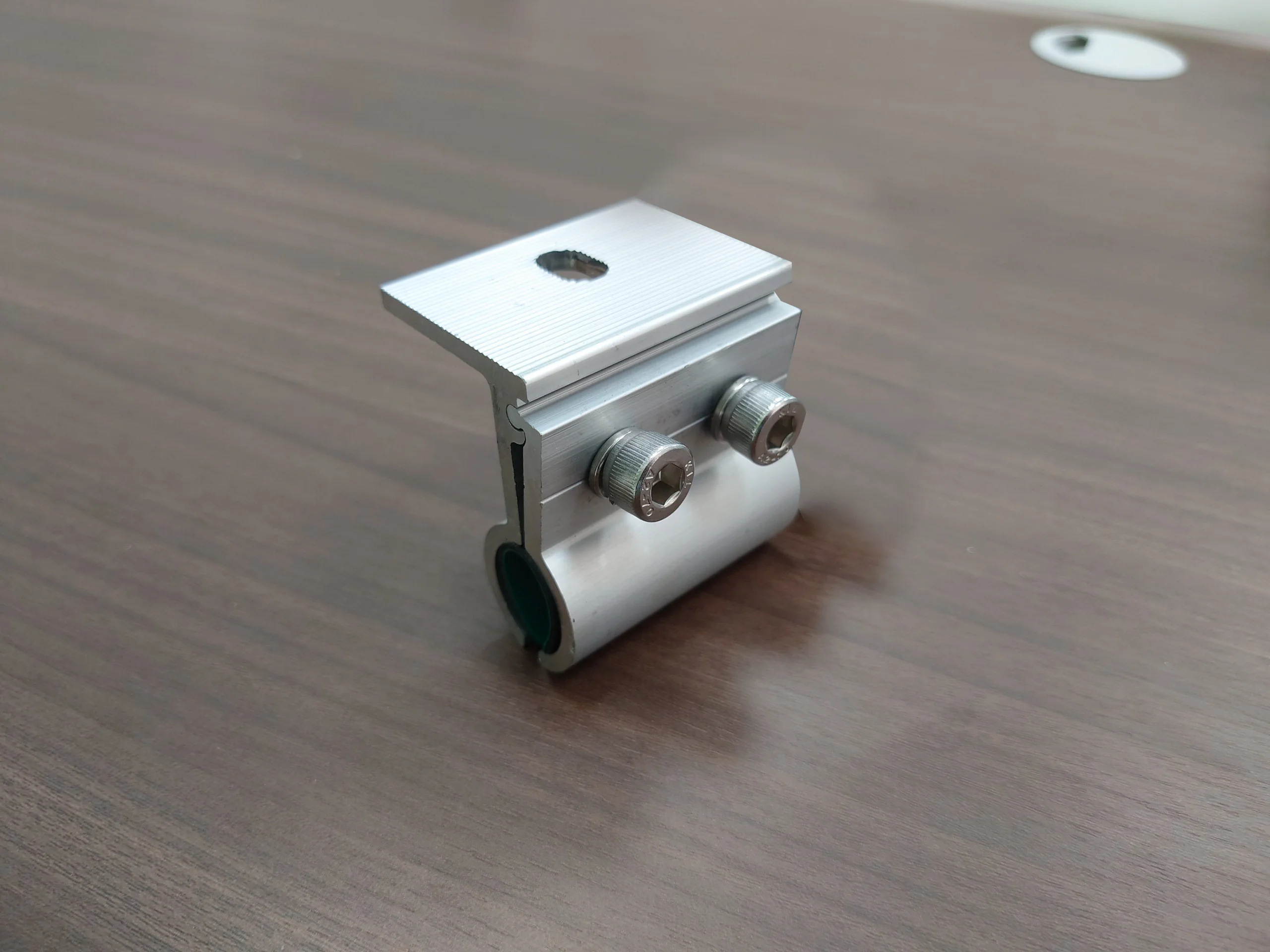 High Quality Anodized Aluminum 6005-T6 Metal Roof Clamp Set HOL.KCL-CC-F for Solar Mounting System Made in Vietnam