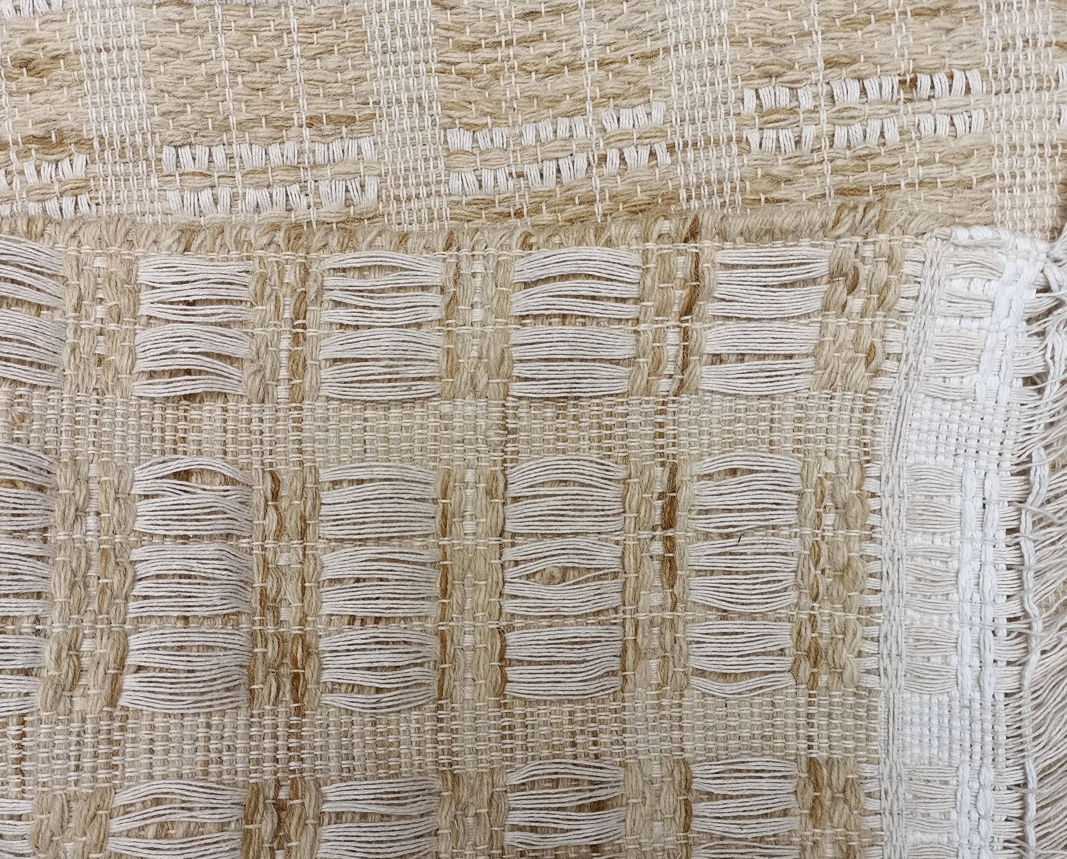 New Design Hand Woven Wool and Cotton Rugs and Carpets for Indoor and Outdoor home decor wall to wall rugs carpet tiles