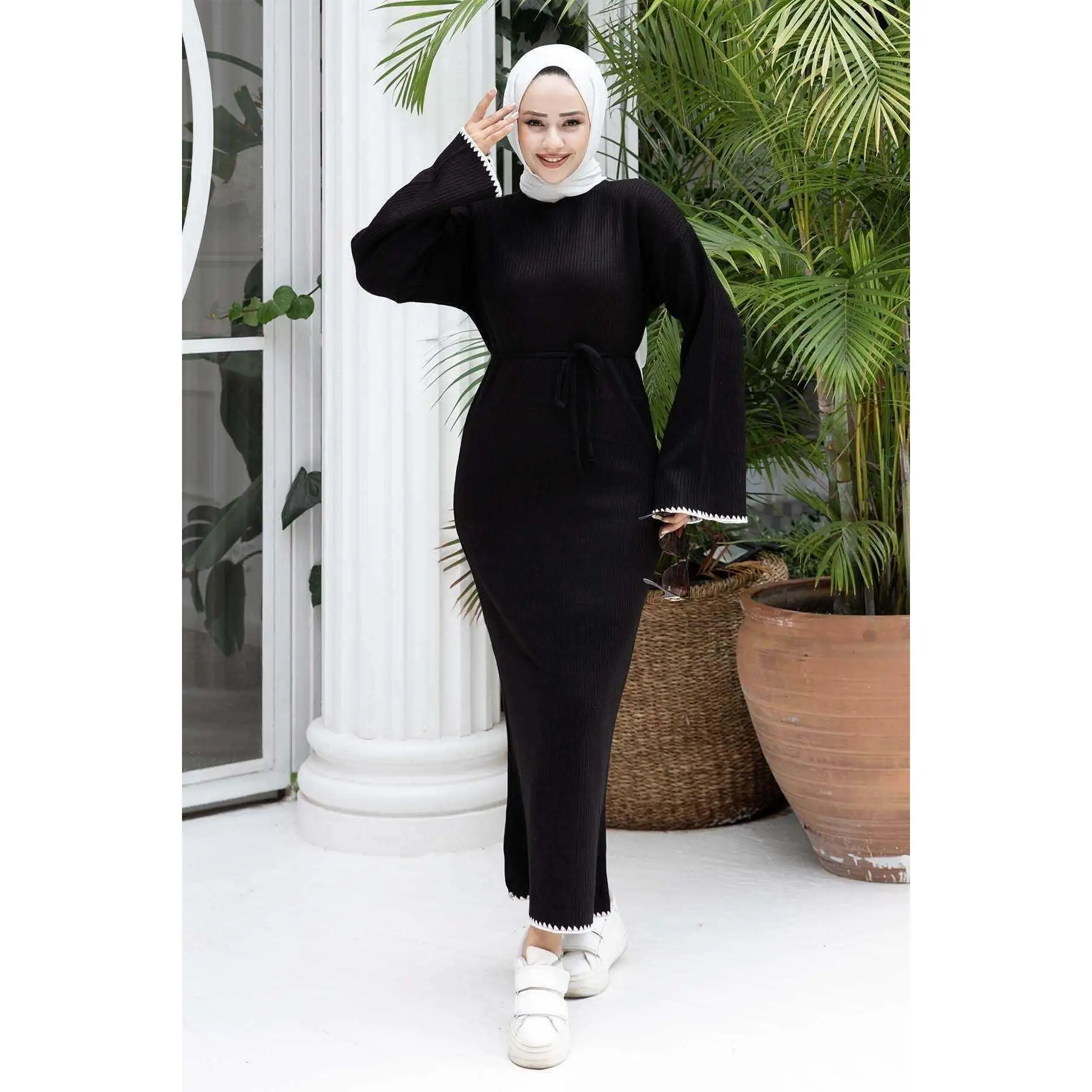 Etamine Embroidered Ribbed Knit Dress Black