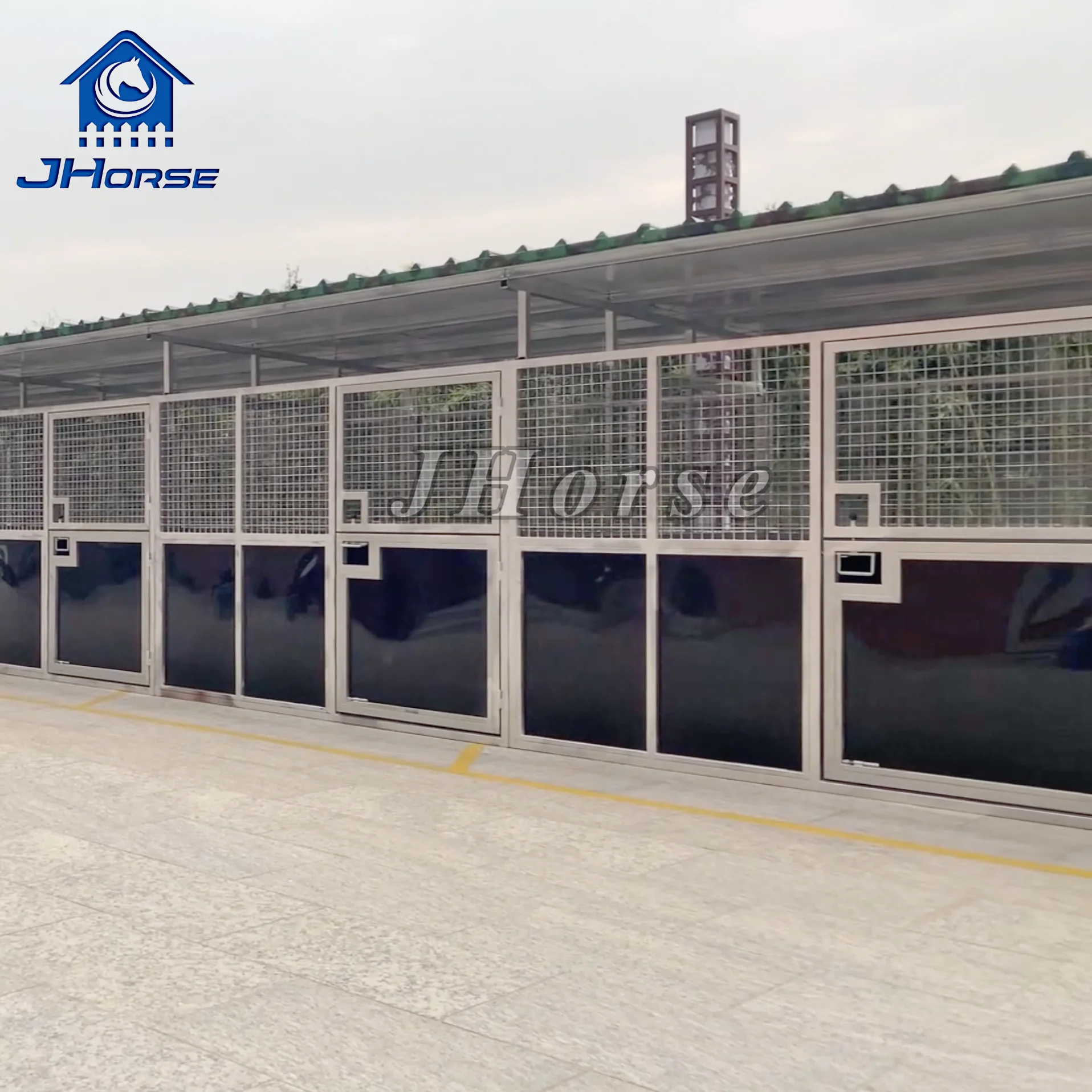 Cheap Prefab Modular Portable Horse Stable Stalls Equine Steel Doors Horse Barn