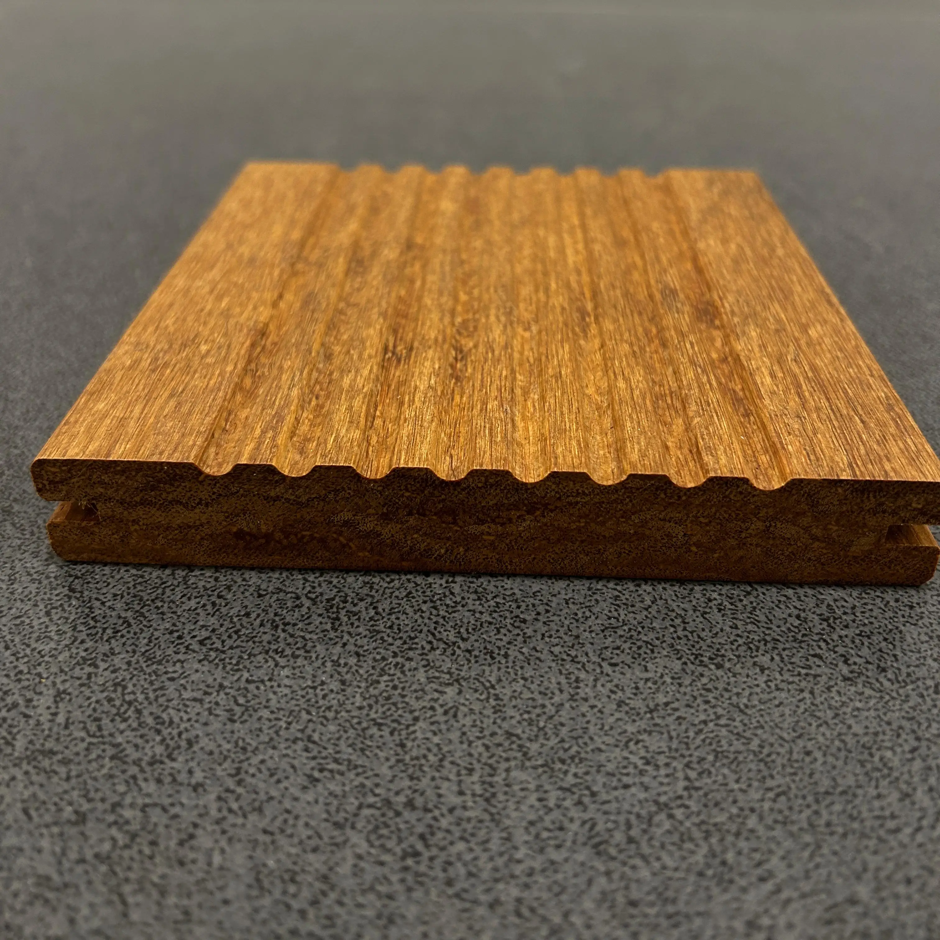 China High Quality Eco-friendly Traditional Style  Chestnut Color OuTdoor Bamboo Decking