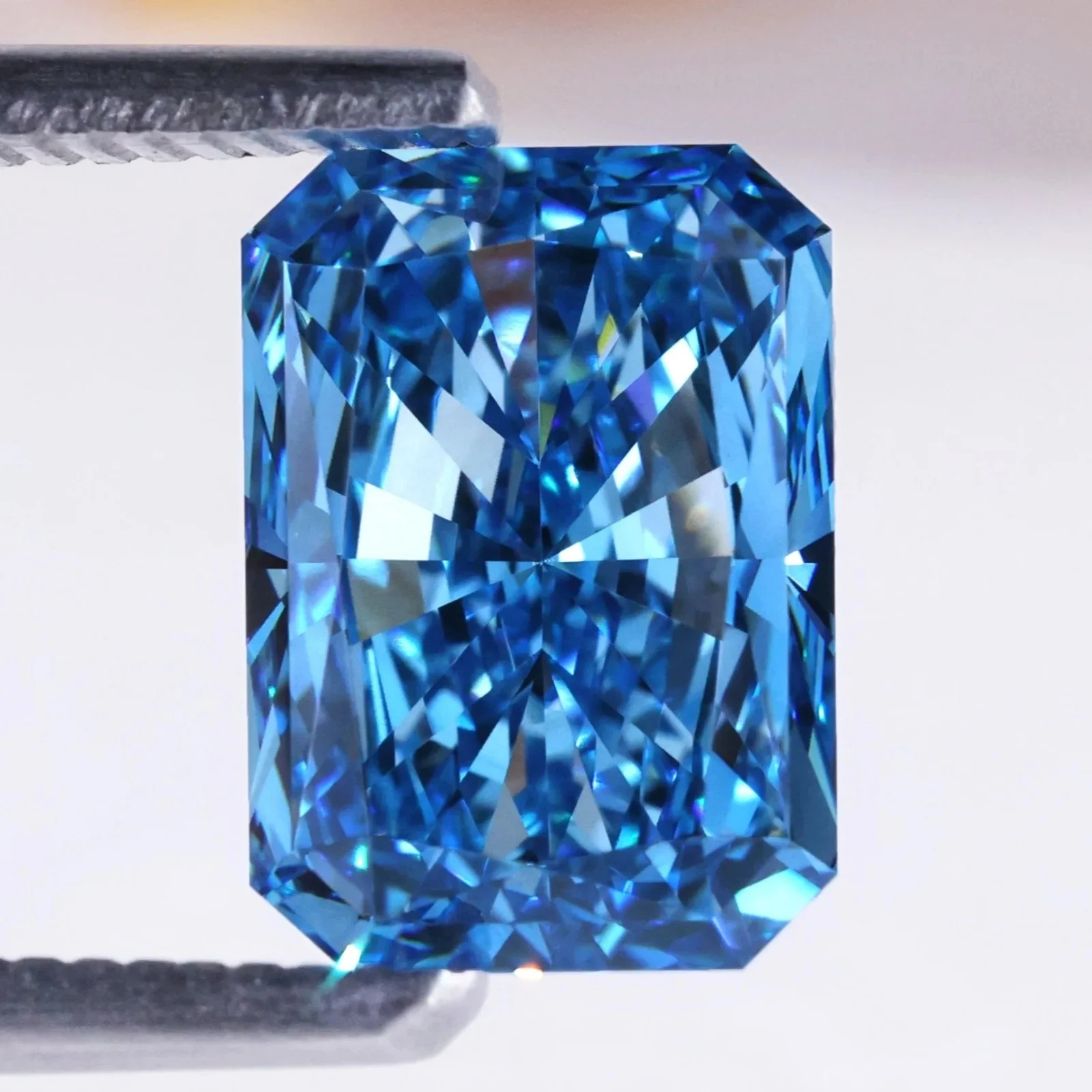 10 Carats Fancy Vivid Blue VVS1 Excellent Cut Emerald Beautiful Diamond Manufacturing Company For Jewelry Making Surat India