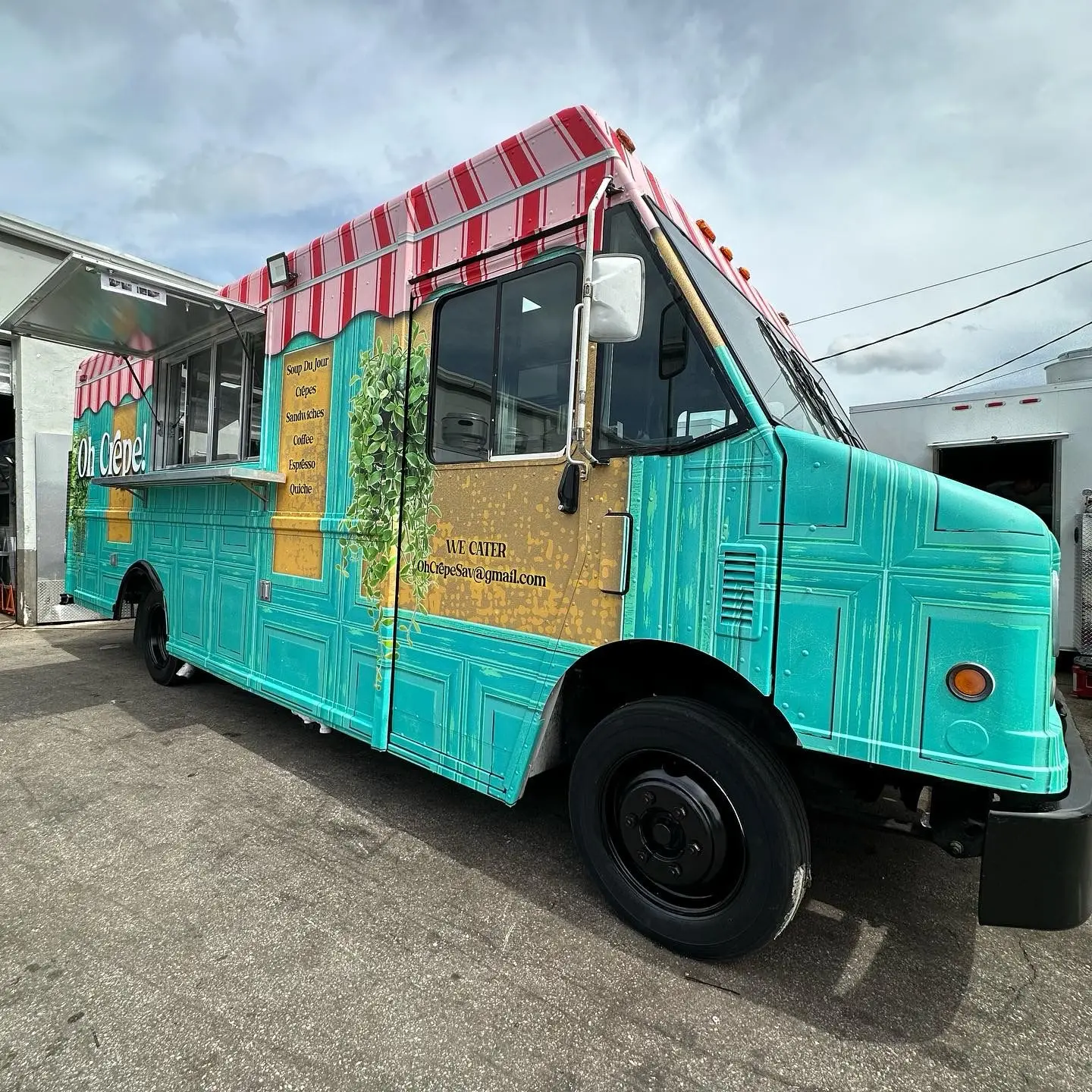 Best Supply High quality fast food cart trailer with water system fried chicken mobile food truck for sale in stocked