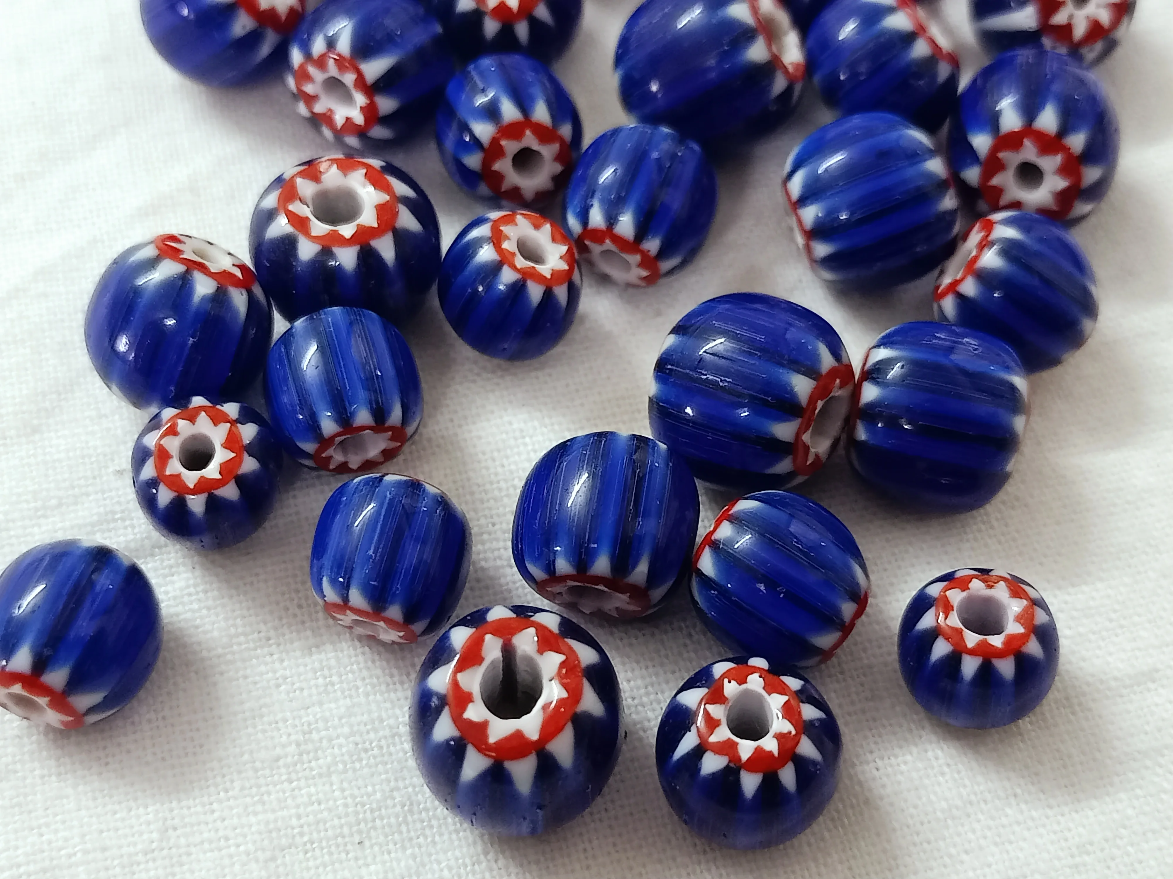 custom made shiny chevron glass beads in size 7 mm onwards ideal for jewelry designers and bead stores