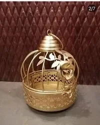 Металлическая клетка для птиц