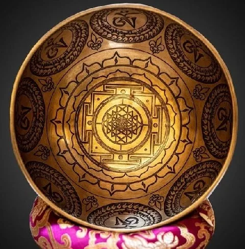Full Etching Full Moon Metal Crafts Elegant Singing Bowls
