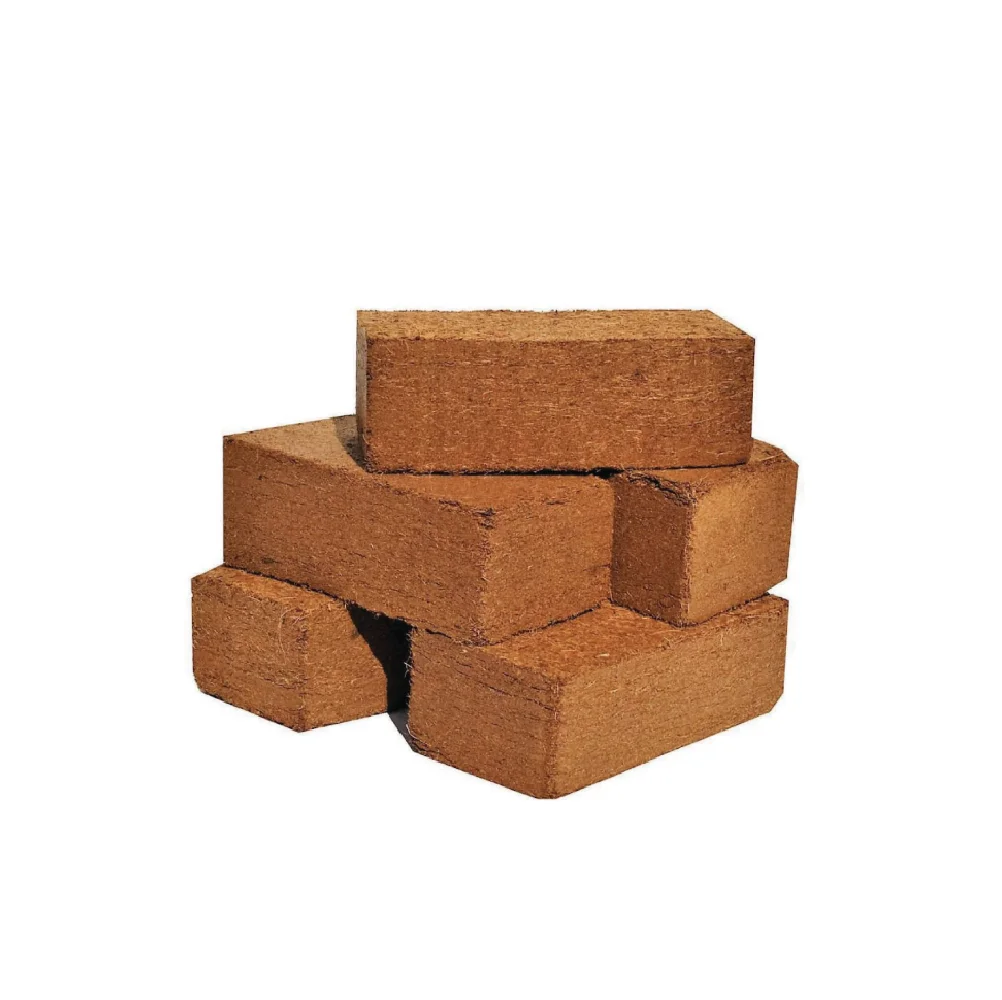 Exported Coconut Shell Husk Chips Block Cheap Price Wholesale Organic Husk Shell Coconut Coir Coco Peat Pellets From Indonesia