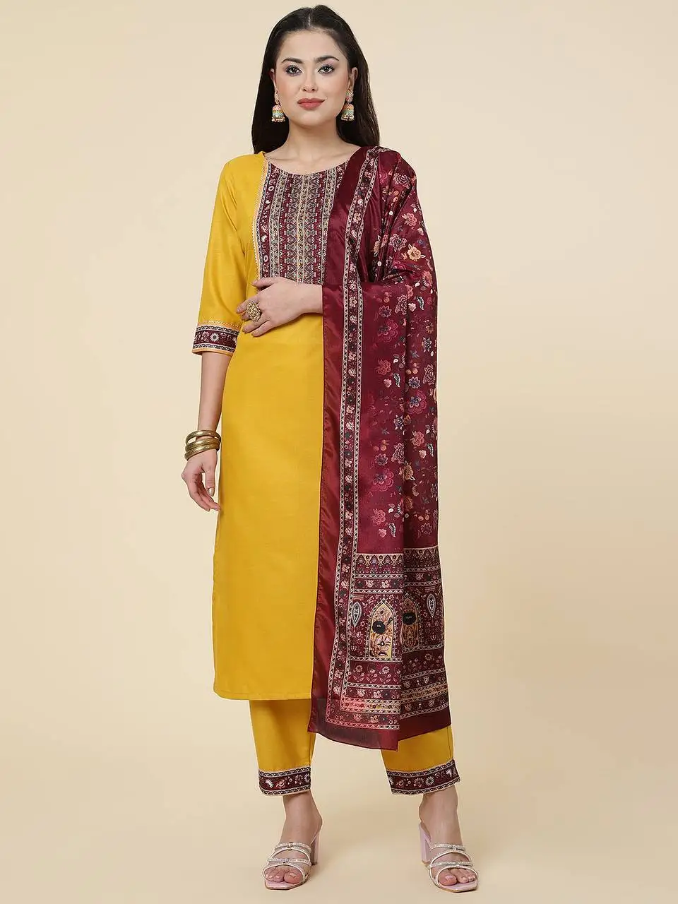 Индийская повседневная одежда простые рубиновые хлопковые комплекты Kurtis украшенные тонкими ручными работами и принтами