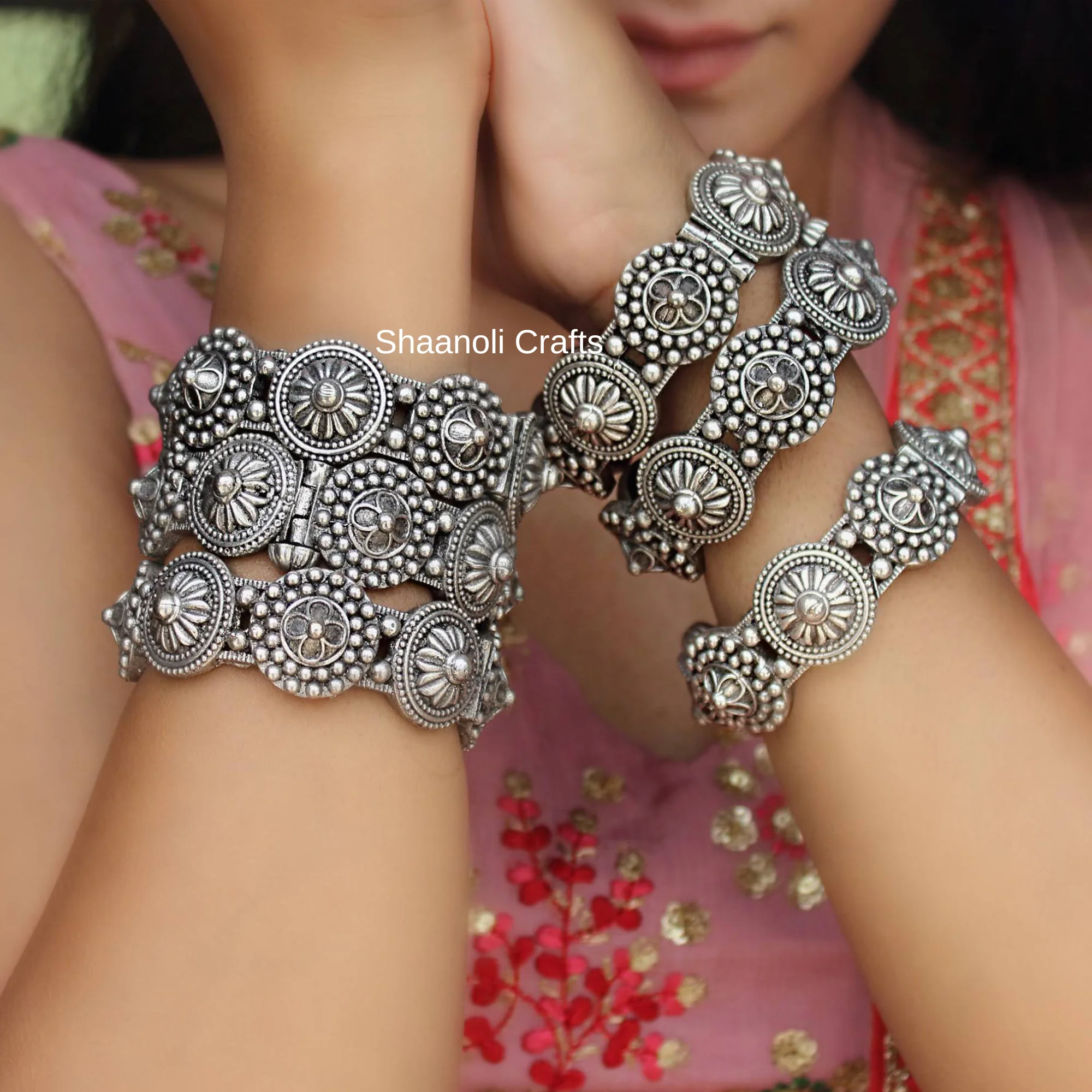 Handmade Brass Engraved Work Traditional Bangle Set For Women Rajasthani Bangle Set for Sale