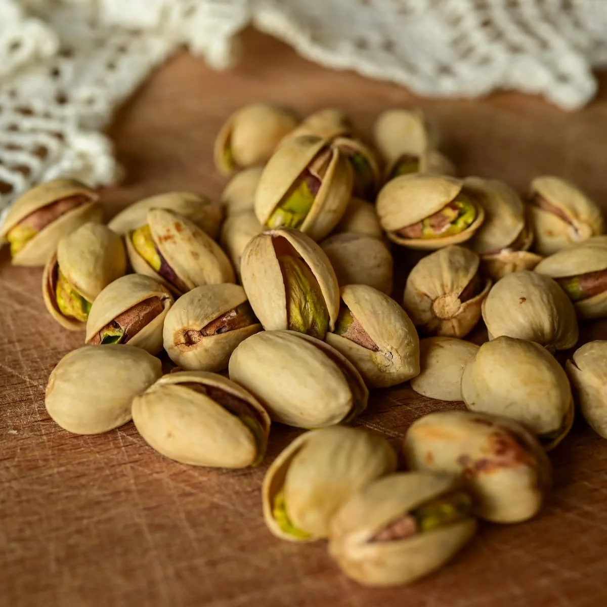 Good Quality Low Price Raw Salted Wholesale Pistachio Nuts Kernels For Sale