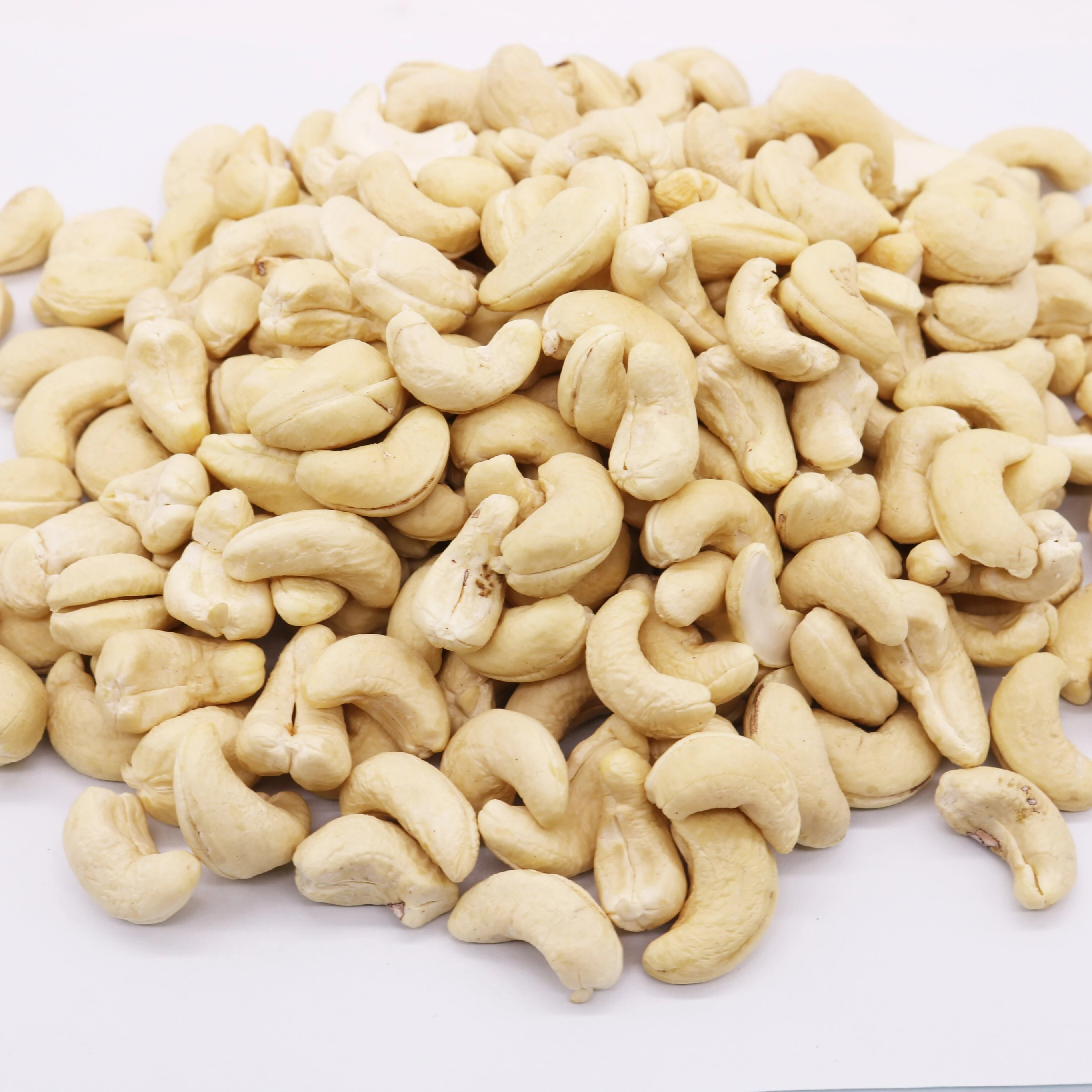 Cashew Nut Hot Selling Roasted Cashew Nut Kernels W240 W320 W450/High quality cashew kernel