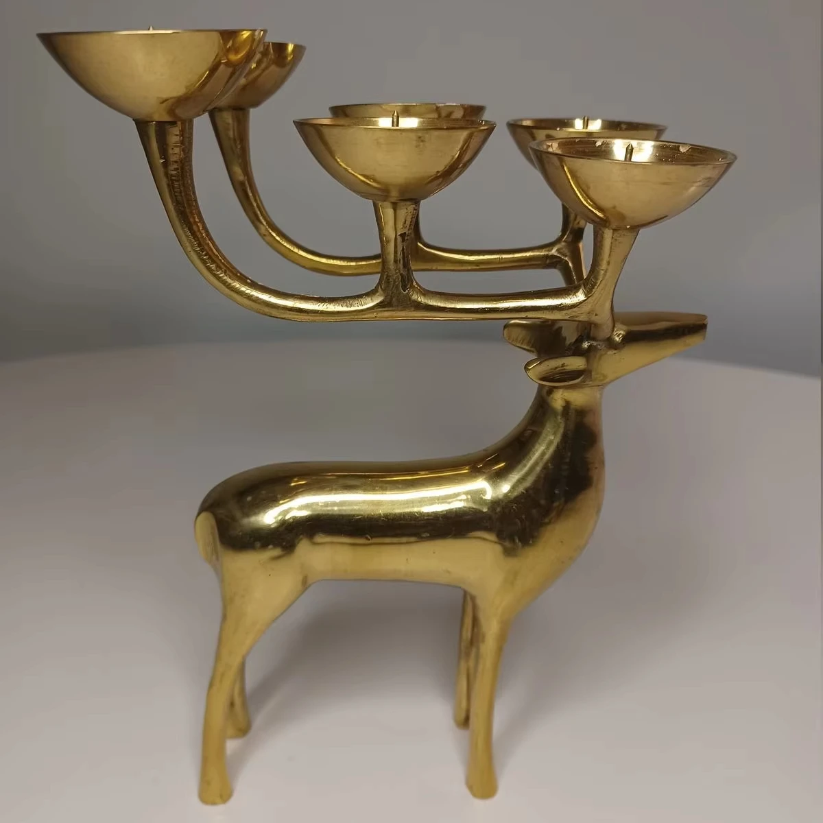 Aluminum Casted Handmade Deer Candle Stand With Six Candle Holder Along With Custom Finished For Decorating Home Office Lighting