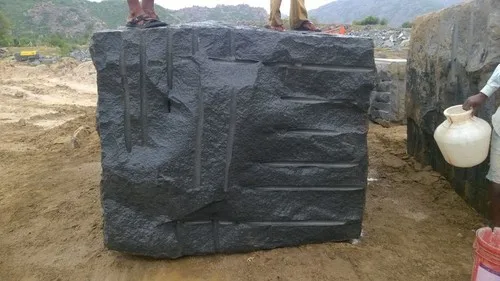 High Quality Indian Black Granite Blocks Modern Villas Absolute Black Design Polished Timely Delivery Floors Countertops Basins