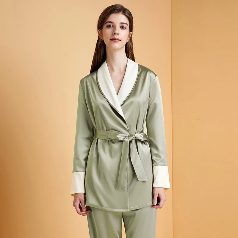 Winter Luxury Unisex Coral Fleece Pajamas Two Piece Suit Custom Sexy Elegant Female Satin Plus Velvet Home Wear Sleepwear Set