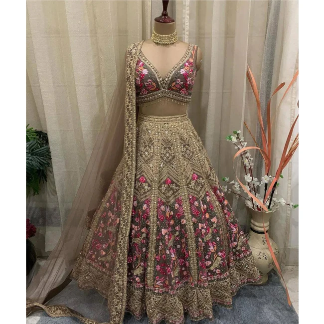 Купить лучшее качество модный Lehenga Choli с замысловатой вышивкой