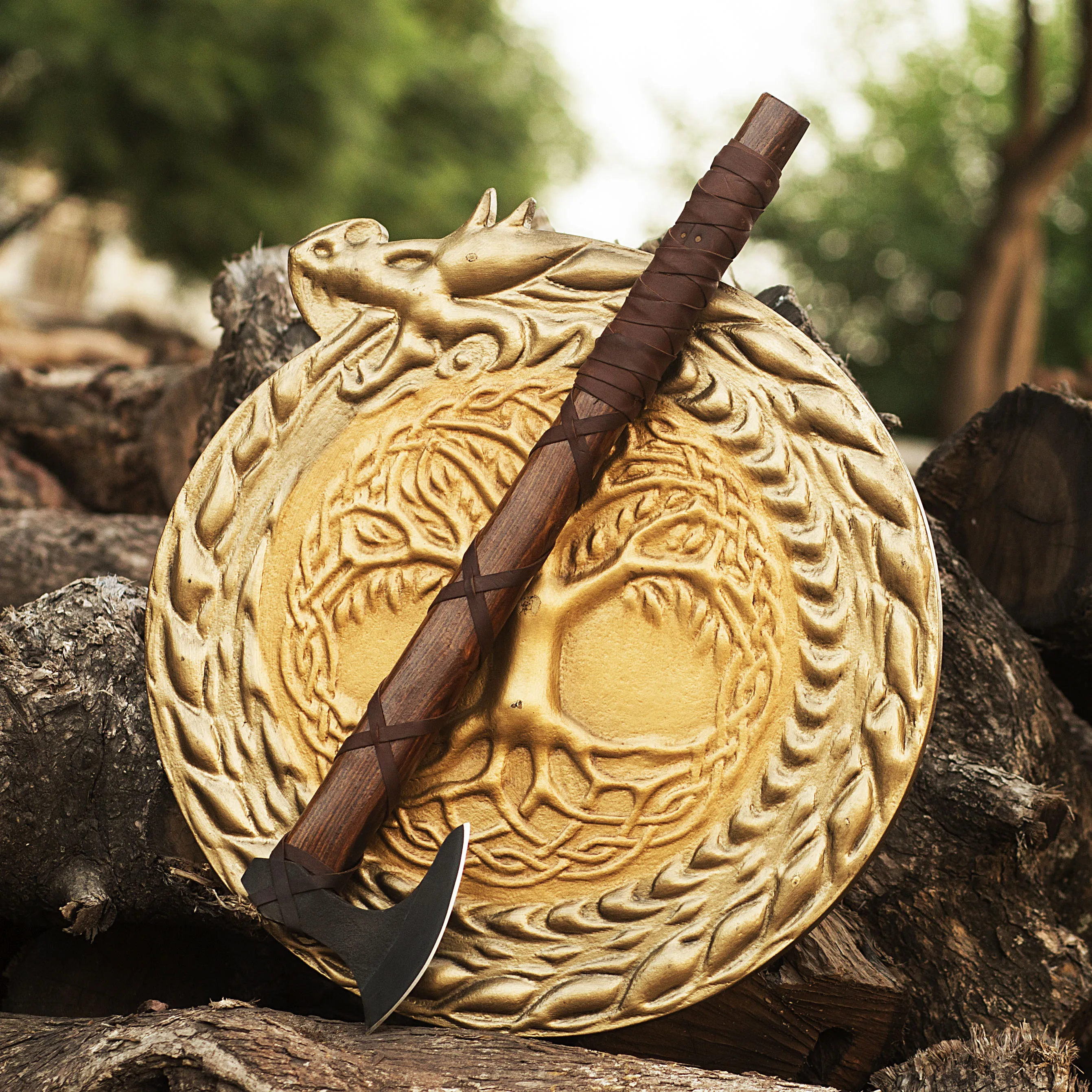 X-MAS GIFT WOOD MEDIEVAL VIKING SHIELD HANDCRAFTED -  VIKING SHIELD WITH RAGNAR AXE, CHRISTMAS GIFT