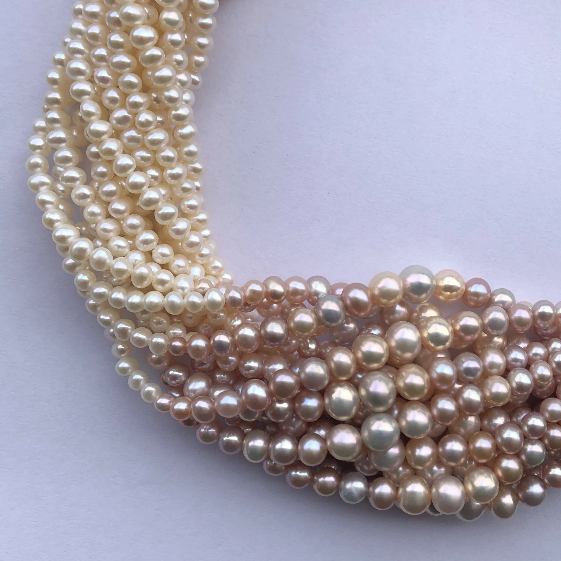 4mm 6mm 8mm Natural White Yellow Pink Freshwater Pearl Stone Round Beads Wholesale Factory Cultured Pearls Jewelry Making 2024