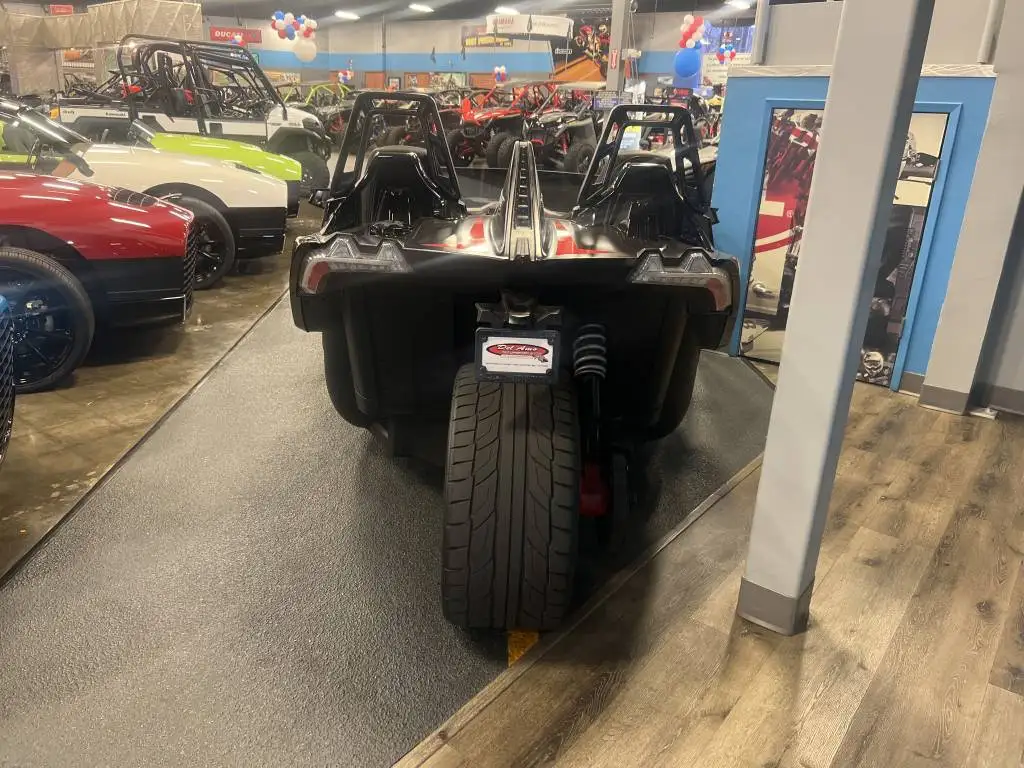 100% AFFORDABLE PRICE ON 2022 Polaris Slingshot SL 3 Wheel Motorcycle FREE CLEARANCE