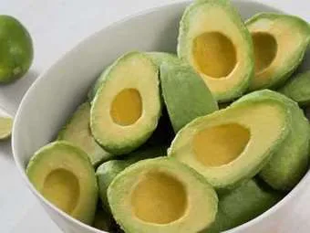 Ingredient avocado for essential industry avocado oil for massage and for cosmetic from vietnam with high quality